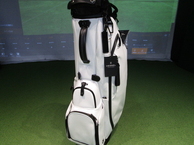 PLAYER 6.0 Stand White(SingleStrap)